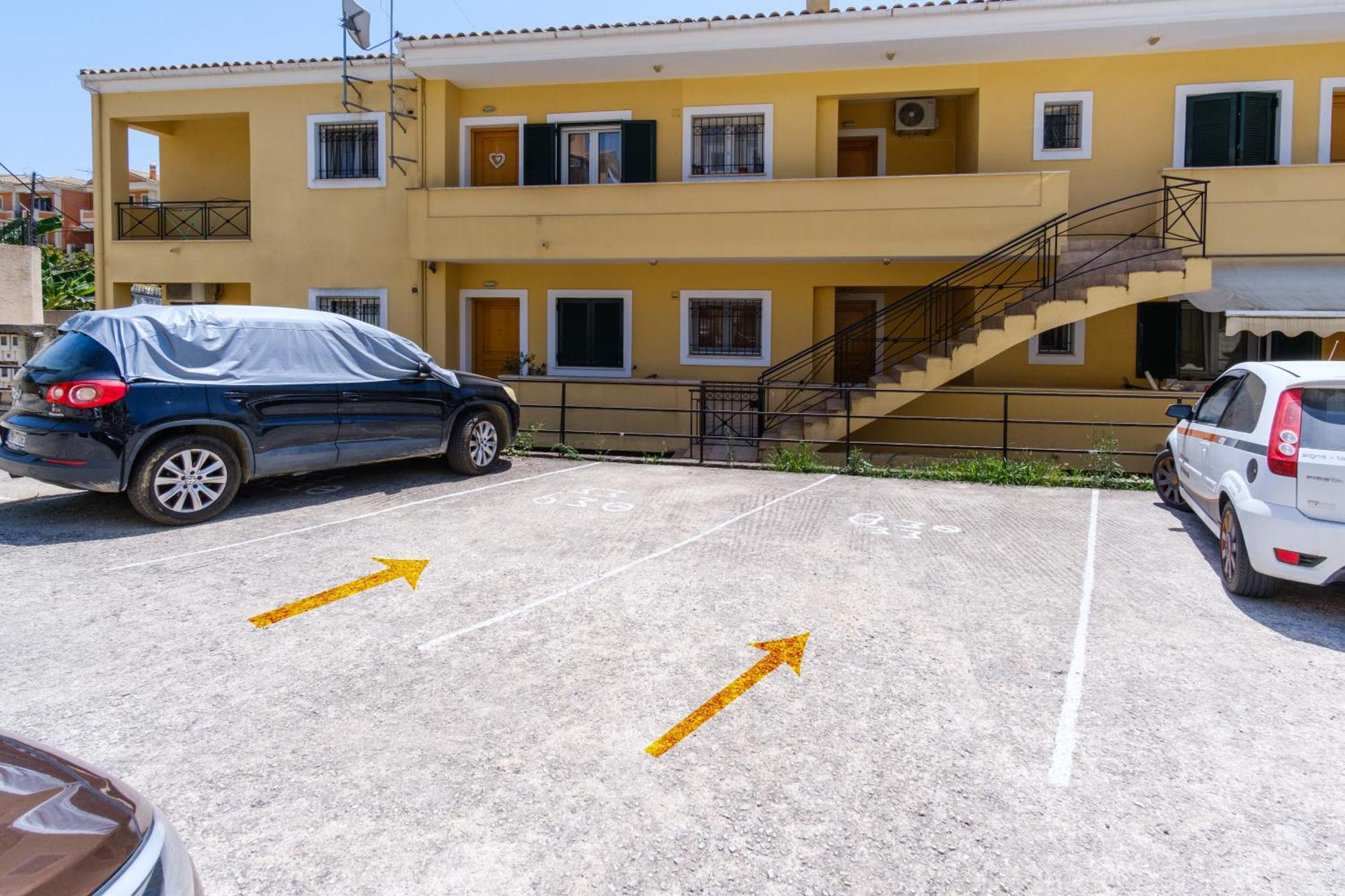 Savvitsa's * Corfu (city)